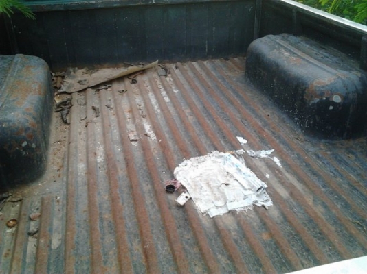 ขาย ตามสภาพ กระบะ NISSAN SD23 ต่อแค็ป (ลงเล่ม) วางเครื่องเทอโบนอก(ลงเล่ม)เครื่องติด ใช้งานได้ ภายในดี คอนโซลครบ สีไม่สวย รถได้บาง ยางดี พื้นกระบะมีผุ คัสซีดี มีตามด ขายตามสภาพ เก็บอีกหน่อย เข้าไร่เข้าสวน ทะเบียนขาด ปี50 ราคาต่อรองได้ครับ