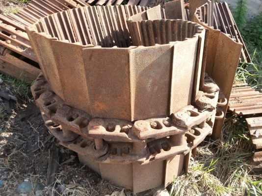 ขายโซ่แผ่น sumitomo f2 มี 2 คู่ ใส่โกเบ mark 2 ได้ ใบสวย โซ่บูทแตก ขายโซ่แผ่น sumitomo f2 มี 2 คู่ ใส่โกเบ mark 2 ได้ ใบสวย โซ่บูทแตก