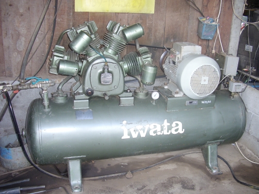 ขาย ปั๊มลม iwata  15 hp