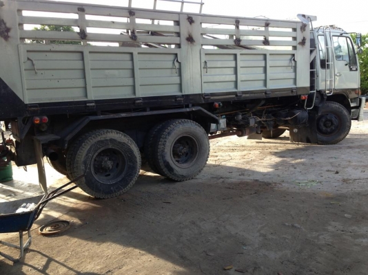 ขายรถ 10 ล้อ 3M  2 เพลา เครื่องเดิม เกียร์อีตั้น พร้อมระบบลากพ่วง  สภาพพร้อมใช้