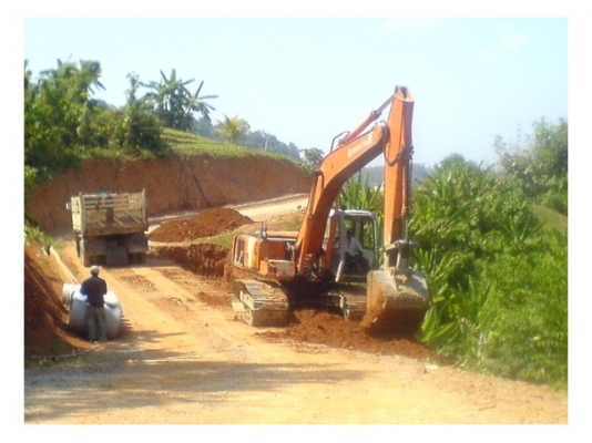 รถแบ็คโฮ ฮิตาชิ EX200-2 รถใช้งานอยู่ทุกวัน ขายตามสภาพ เอกสารเล่มทะเบียน สนใจติดต่อ 087-2976734