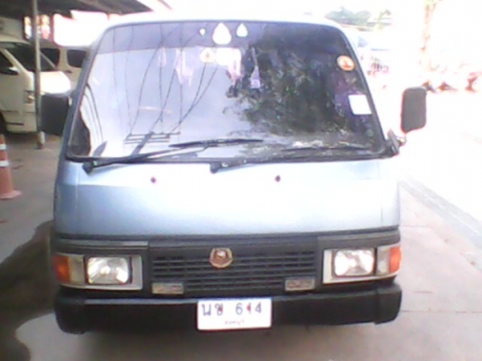 รถตู้ NISSAN URVAN รถตู้ NISSAN URVAN