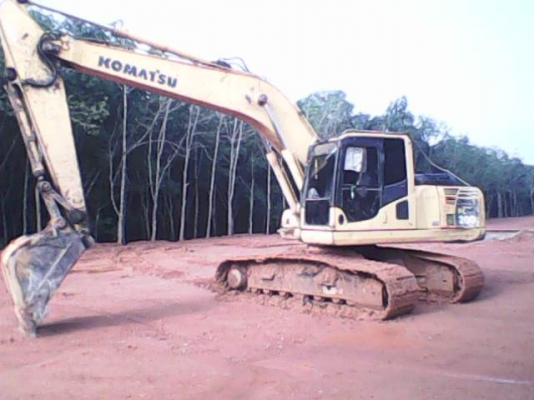 KOMATSU PC200-8 ใช้งาน5000ช.ม เศษ รถทำงานอยู่