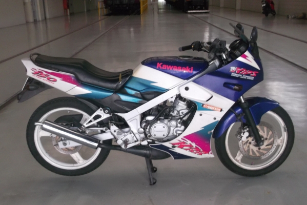KAWASAKI KR 150 CC ปรับราคาขายด่วนรถมือเดียว KAWASAKI KR 150 CC ปรับราคาขายด่วนรถมือเดียว