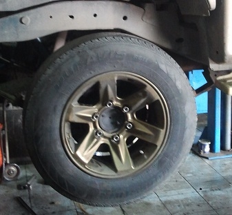 ขายล้อแม็กขอบ 15 พร้อมยาง 215/70/15