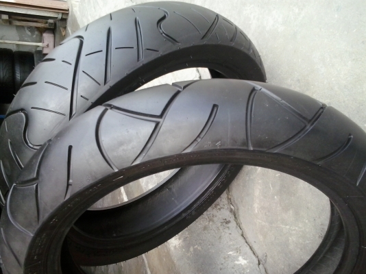 ขายยาง2เส้น ราคาถูก สภาพใหม่มาก สนใจติต่อ 0815534200 บังแบน