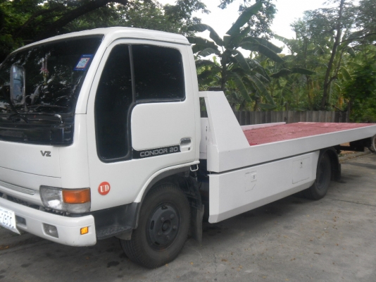 ขายรถสไลด์ บรรทุกขนส่งรถยนต์ ขายรถยกแบบบรรทุกขึ้นทั้งคัน สภาพพร้อมใช้งาน ภายในสวยมาก  แอร์เย็นจัดๆ   กระจกไฟฟ้า เซ็นทรัลล็อค กระจกมองข้างพับเก็บไฟฟ้า วิทยุ CD  DVD MP3 USB   ภายในสวยมากๆไม่มีขาด อะไหล่ครบทุกชิ้น สภาพป้ายแดง  เครื่องติดTurbo ทะเบียนถูกต้อง