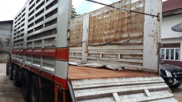 รถอิซูซุ 12 ล้อ จีก้า รั้ว เพลาเดียว 360 แรงม้า ปี 54    ( ขายแม่ลูก )  สนใจติดต่อ 081 - 6079515