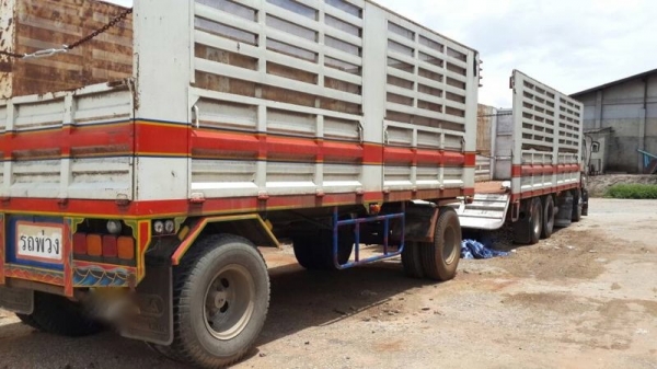 รถอิซูซุ 12 ล้อ จีก้า รั้ว เพลาเดียว 360 แรงม้า ปี 54    ( ขายแม่ลูก )  สนใจติดต่อ 081 - 6079515