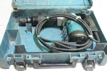 เครื่องสกัดคอนกรีต(สกัดไฟฟ้า) 900 วัตต์ Makita รุ่น HM0810T สภาพพร้อมใช้งานครับ เครื่องสกัดคอนกรีต(สกัดไฟฟ้า) 900 วัตต์ Makita รุ่น HM0810T สภาพพร้อมใช้งานครับ