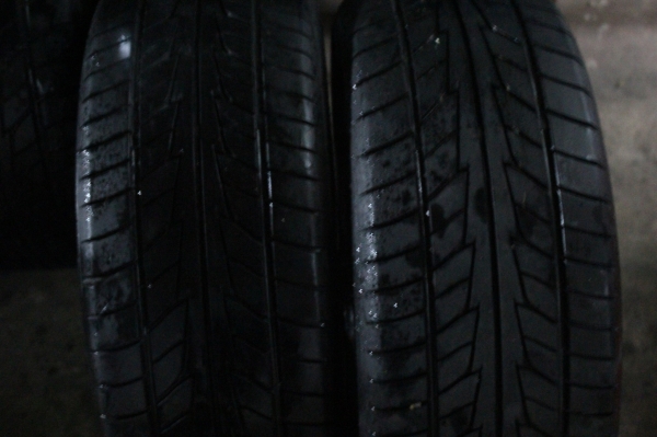 ขายยาง Nitto nt555 205-50-16 ปี 09 ดอกเต็มๆ1ชุด ไม่มีปะ ถูกๆ