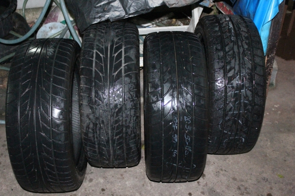 ขายยาง Nitto nt555 205-50-16 ปี 09 ดอกเต็มๆ1ชุด ไม่มีปะ ถูกๆ