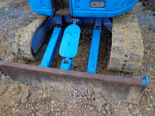 ขายรถแมคโคร MITSUBISHI MM 30 SRติดต่อคุณยุทธิ์ โทร. 081-9870866 คุณจิ๊ด โทร. 089-7949488