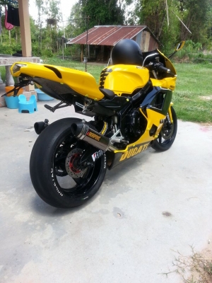 <ขายต่อครับ>ตัวเหมือน Ducati 1098 แต่งของใหม่เกือบหมด เข้ามาชมก่อนครับ <ขายต่อครับ>ตัวเหมือน Ducati 1098 แต่งของใหม่เกือบหมด เข้ามาชมก่อนครับ