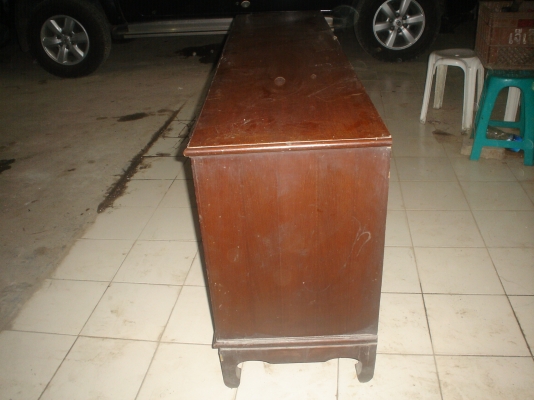 ***ลดอีกให้ถูกใจท่านผู้ชม***ขาย2200บาทครับโต๊ะเก็บหนังสือ  โชว์ของต่างๆ   วางทีวี  เครื่องเสียง  ฯลฯ