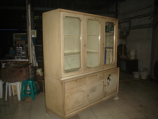 ***ลดให้ถูกใจท่าน***ตู้เก่าโบราณ   น่าเก็บสะสม  ไม้สักสภาพดี