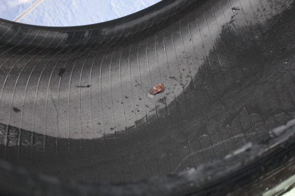 ขายยางBridgeStone RE01R 235-45-17  1คู่ ดอกเต็มๆ ถูกๆ