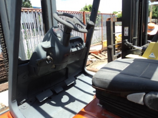 ละอองดาวแทรคเตอร์ ขายรถฟอร์คลิฟท์ LINDE 3 ตัน เก่านอก สภาพพร้อมใช้ราคาถูก