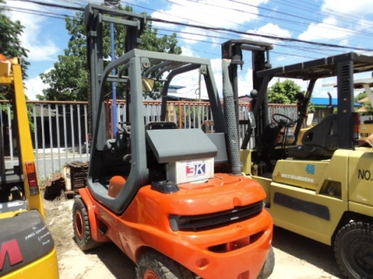 ละอองดาวแทรคเตอร์ ขายรถฟอร์คลิฟท์ LINDE 3 ตัน เก่านอก สภาพพร้อมใช้ราคาถูก