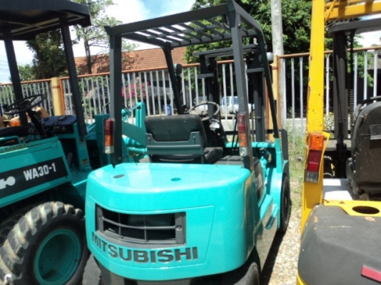 ละอองดาวแทรคเตอร์ ขายรถฟอร์คลิฟท์ mitsubishi FD20 MODEL AV 25430 เก่านอก สภาพพร้อมใช้ราคาถูก