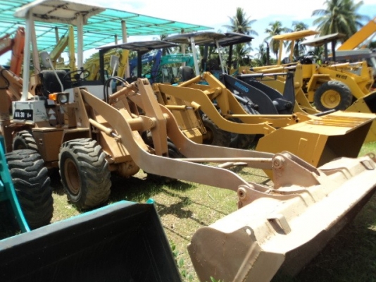 ละอองดาวแทรคเตอร์ ขายรถตักล้อยาง KOMATSU WA30-2 เก่านอก สภาพพร้อมใช้ราคาถูก