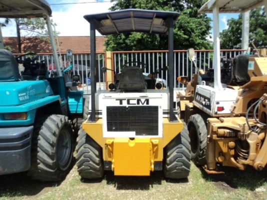 ละอองดาวแทรคเตอร์ ขายรถตักล้อยาง TCM 808 เก่านอก สภาพพร้อมใช้ราคาถูก