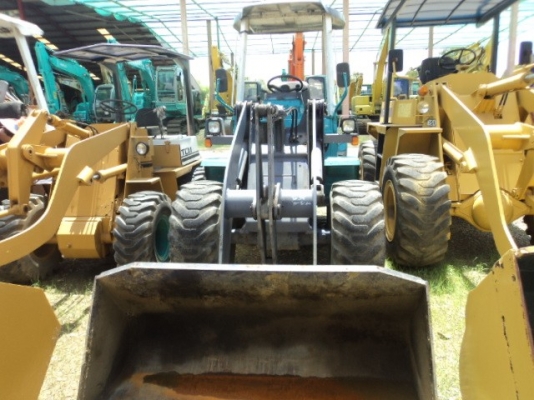 ละอองดาวแทรคเตอร์ ขายรถตักล้อยาง KOMATSU WA 50-3 เก่านอก สภาพพร้อมใช้ราคาถูก