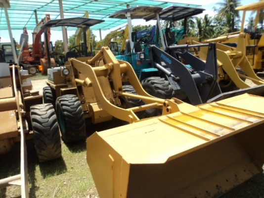 ละอองดาวแทรคเตอร์ ขายรถตักล้อยาง KOMATSU WA 50-3 เก่านอก สภาพพร้อมใช้ราคาถูก