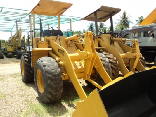 ละอองดาวแทรคเตอร์ ขายรถตักล้อยาง KOMATSU WA100-1 เก่านอก สภาพพร้อมใช้ราคาถูก