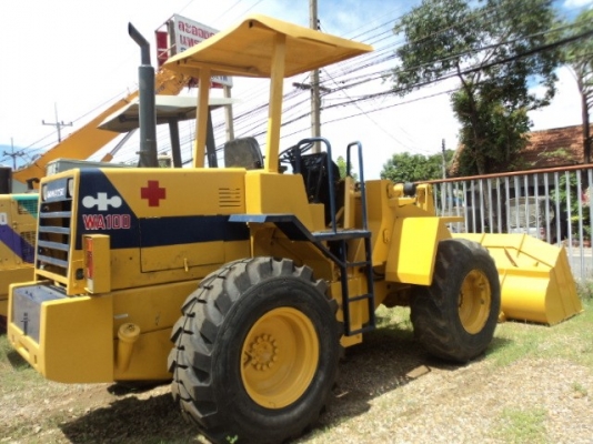 ละอองดาวแทรคเตอร์ ขายรถตักล้อยาง KOMATSU WA100-1 เก่านอก สภาพพร้อมใช้ราคาถูก
