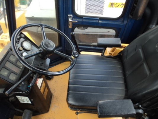 ละอองดาวแทรคเตอร์ ขายรถตักล้อยาง KOMATSU WA150-1เก่านอก สภาพพร้อมใช้ราคาถูก