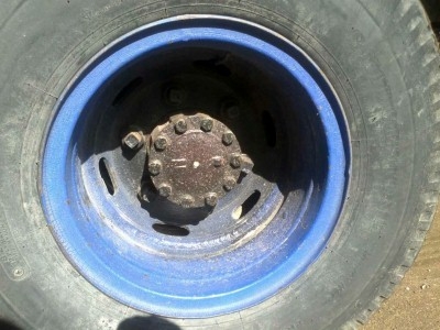 ISUZU หกล้อ NPR115 59L (4BD1) ปี 39 เกียรใหม่ ช่วงล่างใหญ่ ยางดี 4 เส้น พวงมาลัยเพาเวอร์ เฟื่องท้ายใหญ่ เกียรใหญ่ รถวิ่งสับปะรด 440,000