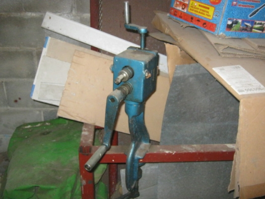 เครื่องรีดขอบ เครื่องรีดขอบ