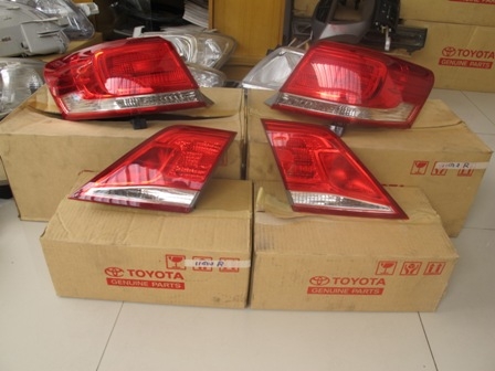 ขายชุดไฟท้าย แคมรี่ ไฮบริด 2012