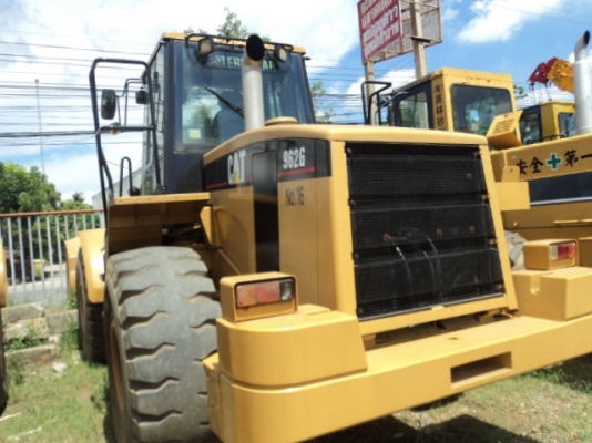 ละอองดาวแทรคเตอร์ ขายรถตักล้อยาง CAT 962 G เก่านอก สภาพพร้อมใช้ราคาถูก