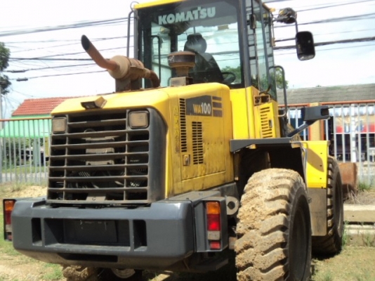 ละอองดาวแทรคเตอร์ ขายรถตักล้อยาง KOMATSU WA100-5 เก่านอก สภาพพร้อมใช้ราคาถูก