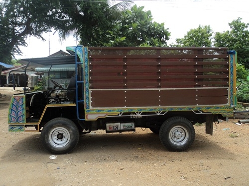 รถบรรทุกสี่ล้อดั้มได้ เครื่องนิสสันED33 100HP มีสโลพร้อม รถสภาพสวยผมทำสีใหม่เองเช็คเองครับใช้งานได้เลยราคาคุยกันได้ครับ