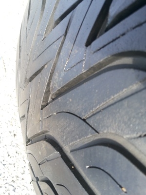 ขายยาง265/50/20 ปี 2508 AURORA 1 คู่  ราคา :