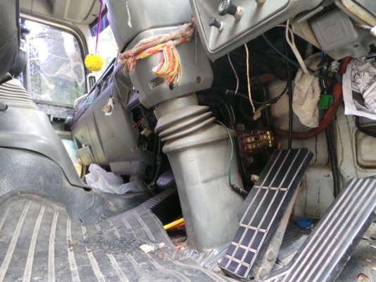 HINO FM1J 220 แรงม้า มีระบบพ่วง หัวเดิม เครื่องเดิมค่ะ คัซซีสวยนะ