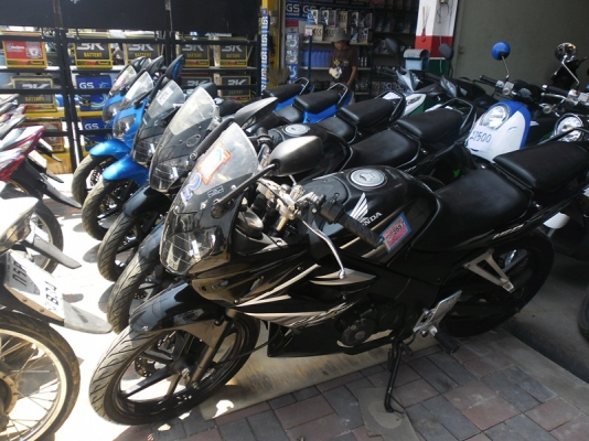 ลูกค้าที่สนใจCBR150ปี51-53เปิดรับจองราคาสําหรับคันต่อไปราคาคุยกันใด้