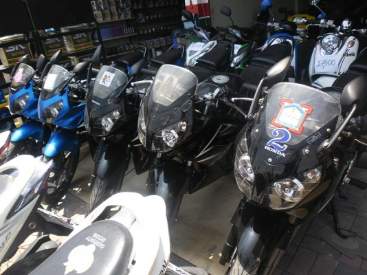 ลูกค้าที่สนใจCBR150ปี51-53เปิดรับจองราคาสําหรับคันต่อไปราคาคุยกันใด้