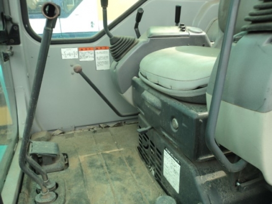 ละอองดาวแทรคเตอร์ ขายรถตักล้อยาง TCM BOBCAT 605 เก่านอก สภาพพร้อมใช้ราคาถูก