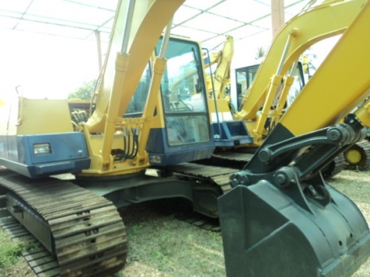 ละอองดาวแทรคเตอร์ ขายรถแบคโฮ KOMATSU PC100-5 เก่านอก สภาพพร้อมใช้ราคาถูก