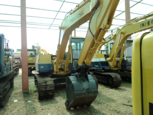 ละอองดาวแทรคเตอร์ ขายรถแบคโฮ KOMATSU PC100-5 เก่านอก สภาพพร้อมใช้ราคาถูก