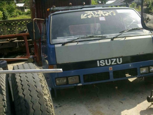 ขาย.  Isuzu. Npr