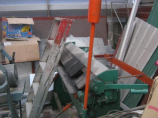 เครื่องพับมือโยก