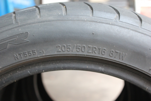 Nitto Nt555 205-50-16 ปี09 ดอกเต็มๆ 1ชุด ถูกๆ Nitto Nt555 205-50-16 ปี09 ดอกเต็มๆ 1ชุด ถูกๆ