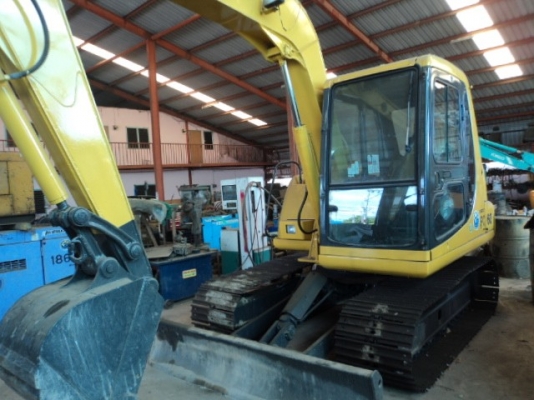 ละอองดาวแทรคเตอร์ ขายรถแบคโฮ KOMATSU PC60-7 เก่านอก สภาพพร้อมใช้ราคาถูก