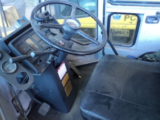 ละอองดาวแทรคเตอร์ ขายรถตักล้อยาง KOMATSU WA 70-1 เก่านอก สภาพพร้อมใช้ราคาถูก