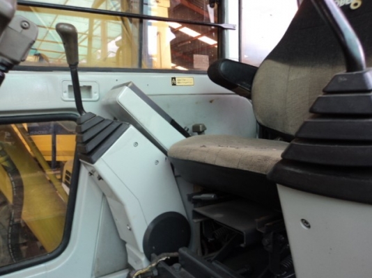 ละอองดาวแทรคเตอร์ ขายรถแบคโฮ KOBELCO SK60-3 เก่านอก สภาพพร้อมใช้ราคาถูก